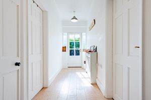 Sandy Lane Preston Brook